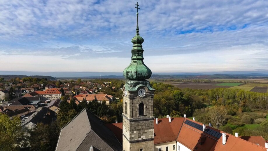 Szécsény – Urunk színeváltozása ferences templom és kolostor